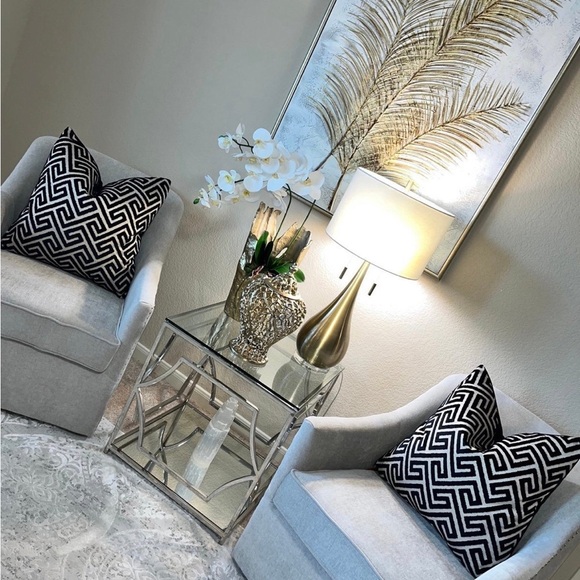 1-NWT CALDEIRA GREEK KEY DECORATIVE PILLOWS - Picture 7 of 12